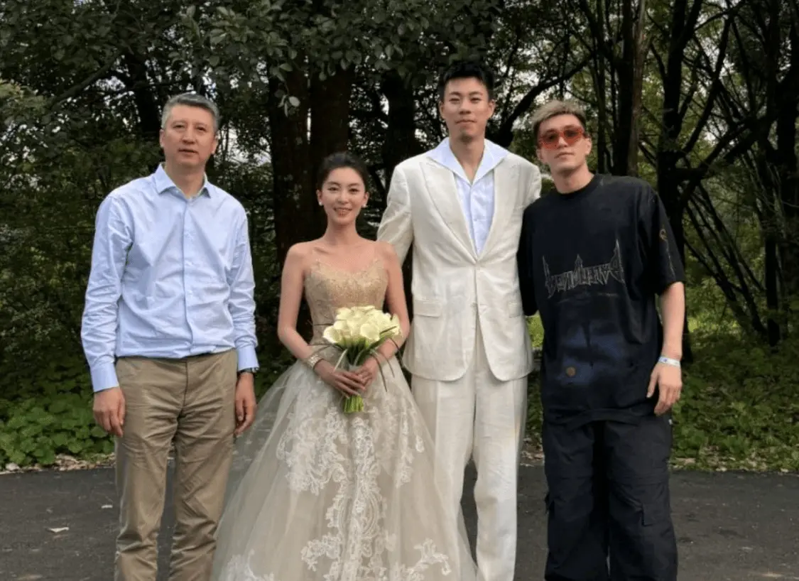 上海这样的, 来一个顶薪, 员的牺牲么 上海这样的, 来一个顶薪, 员的牺牲么