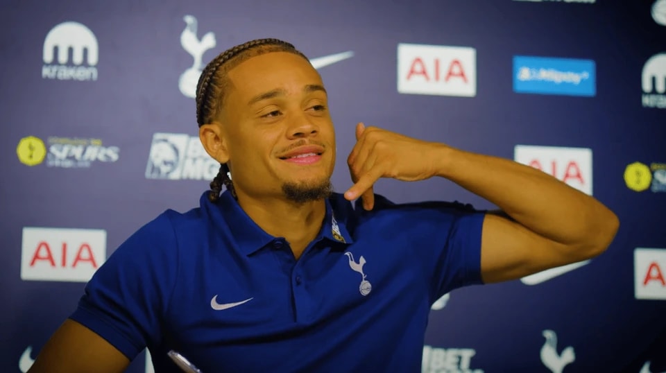 我们和哈维, 约让球队的