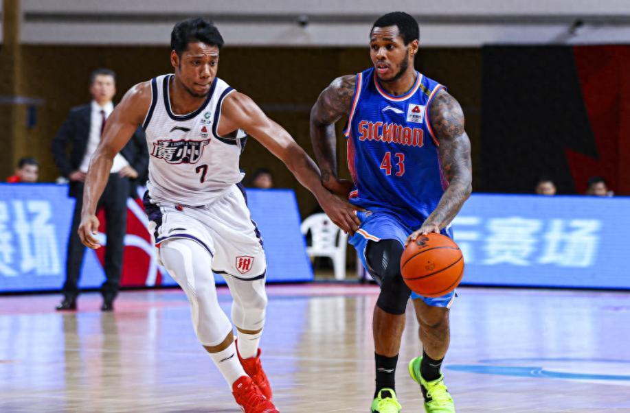 山东男篮倾 山东男篮倾